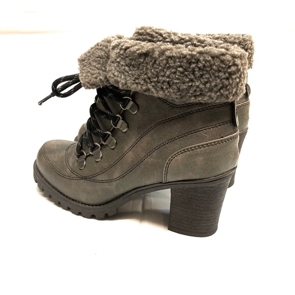 Mudd block heel ankle booties - Picture 5 of 8